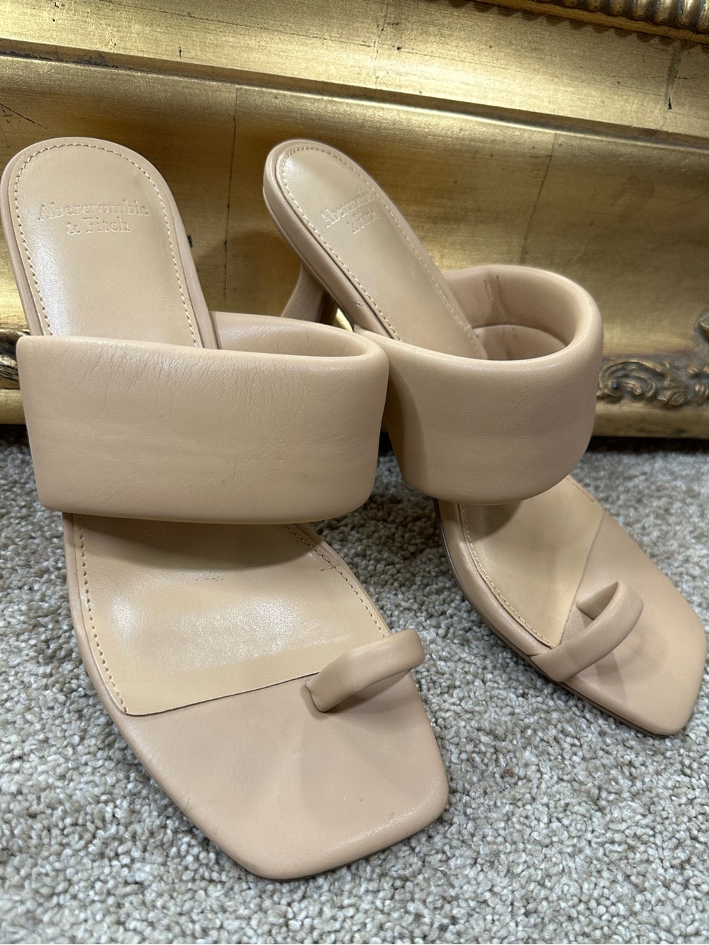 Abercrombie & Fitch Tan Faux Leather Sandal Mules Size 8
